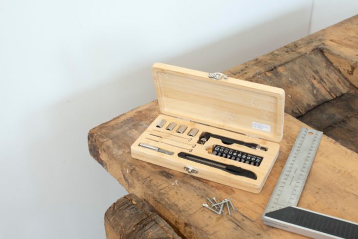 Set de 27 Set d'outils avec Bambou à graver avec prénom