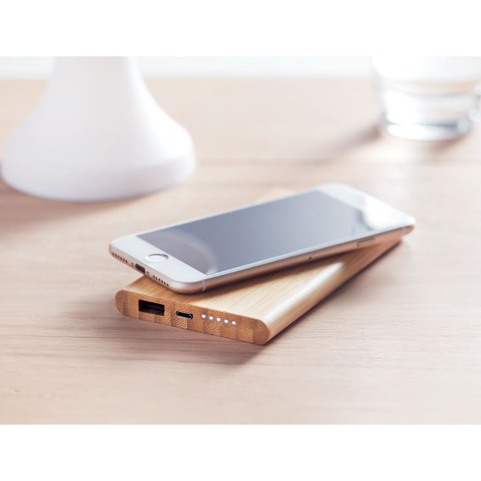 Batterie Externe en Bambou 6000 mAh sans fil (15W) à graver avec prénom