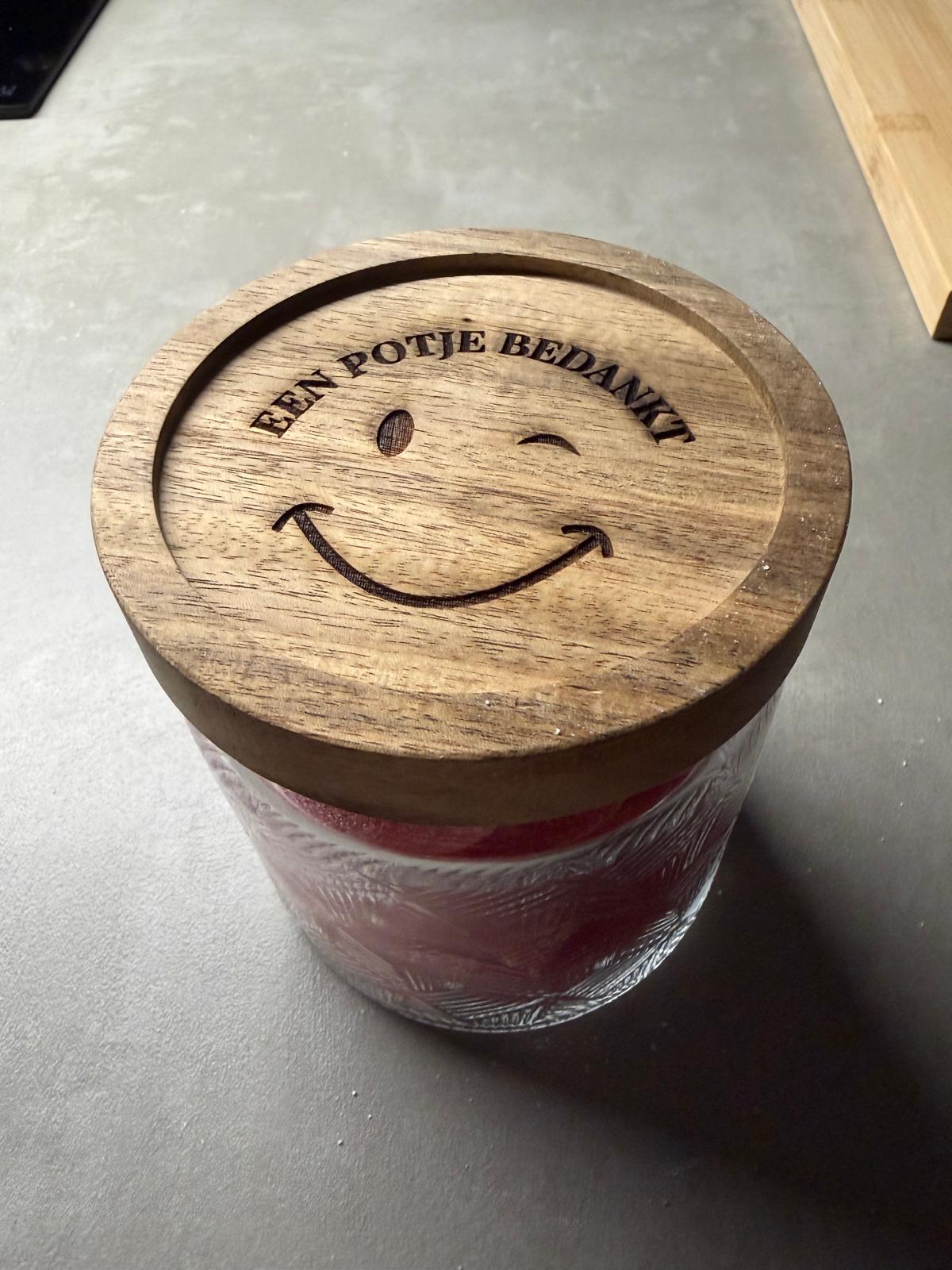 Glazen Potje met Houten Deksel - Een Potje Bedankt